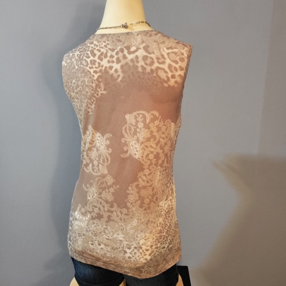 Easy Wear by Chico's Paisley Animal Print Sleeveless Blouse - Picture 4 of 5
